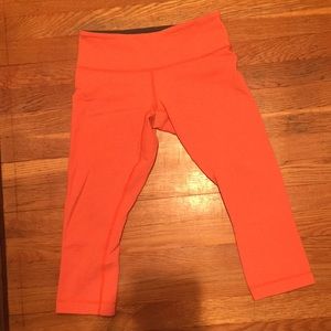 Reversible LuluLemon Size 4 Cropped Leggings